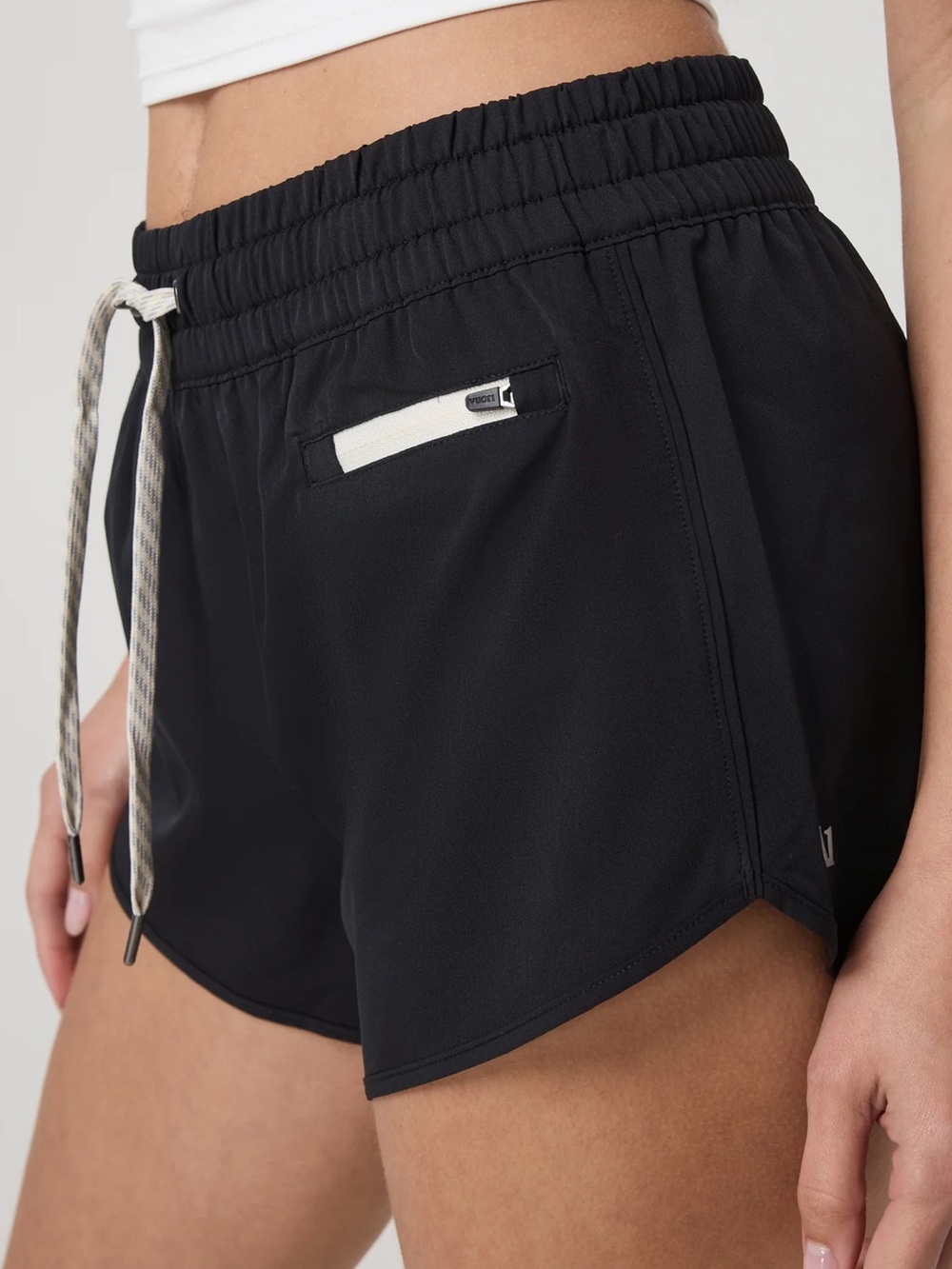 Vuori Women’s Clementine 2.0 Short 4” Black VW3163 Medium
